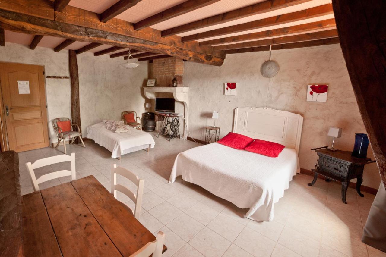 Bed and Breakfast Ferme De Malo Etrigny Экстерьер фото